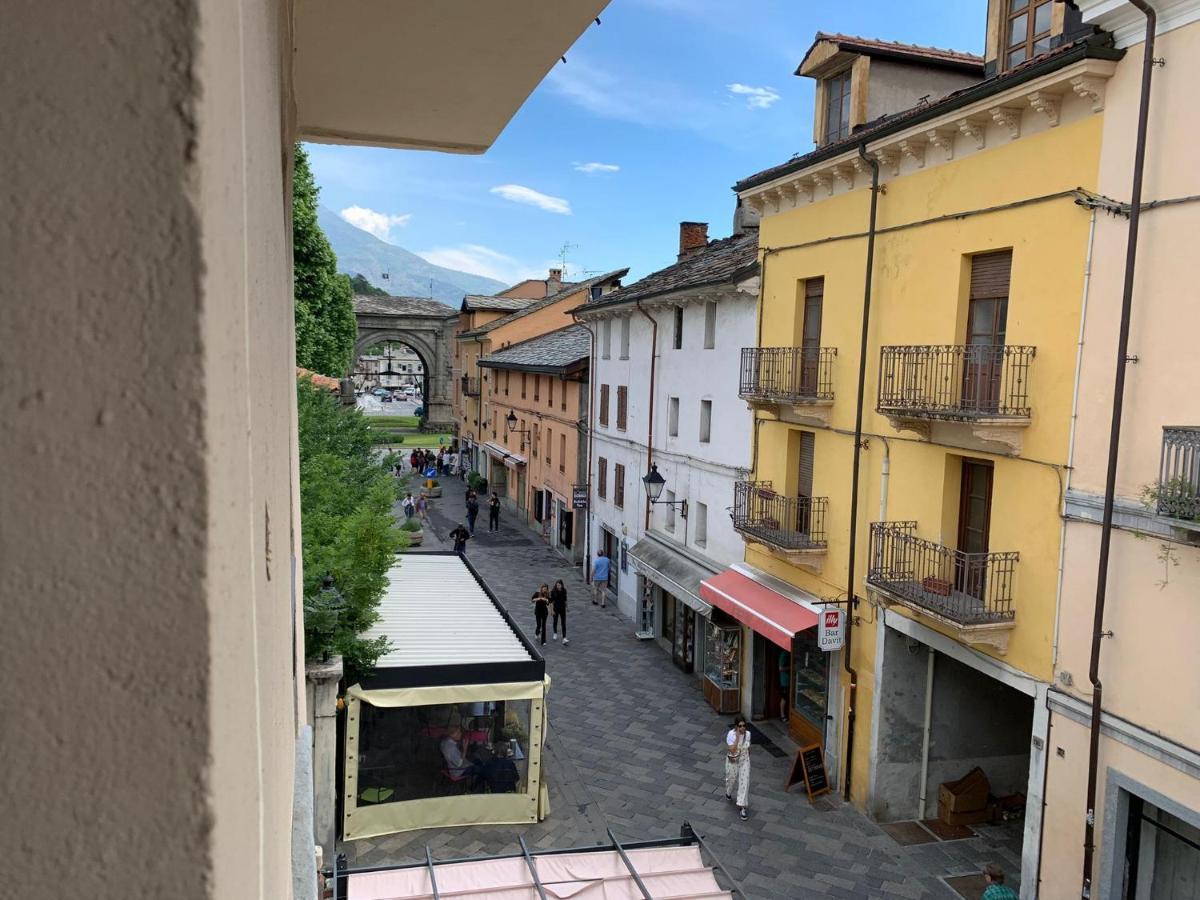 Ferienwohnung Casa Di Marzi Aosta Exterior foto